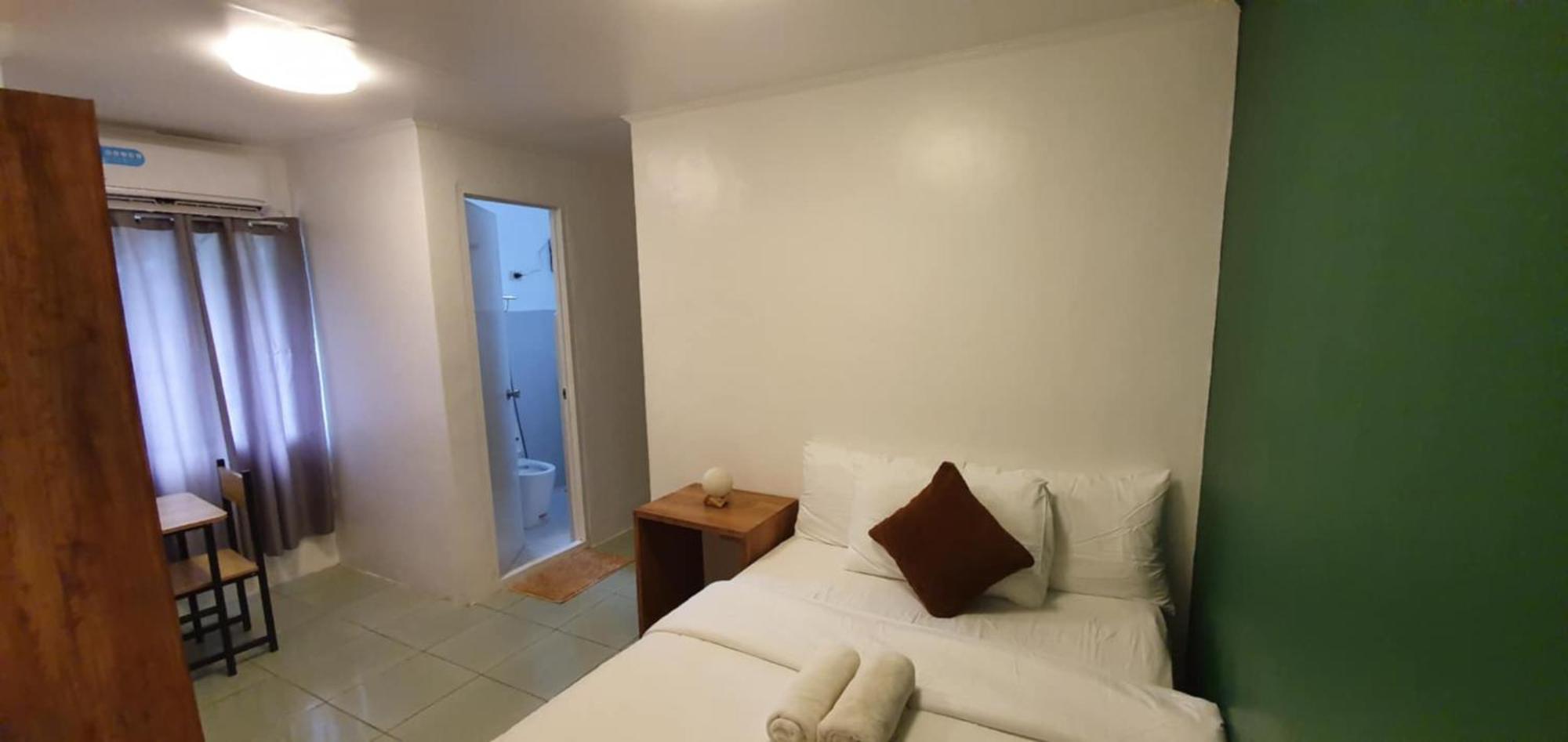 Aj Tourist Inn Корон Екстериор снимка