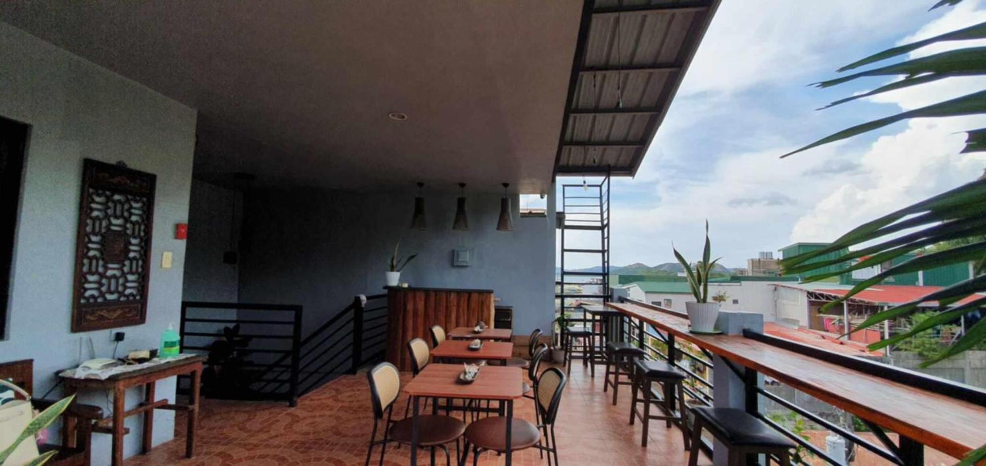 Aj Tourist Inn Корон Екстериор снимка