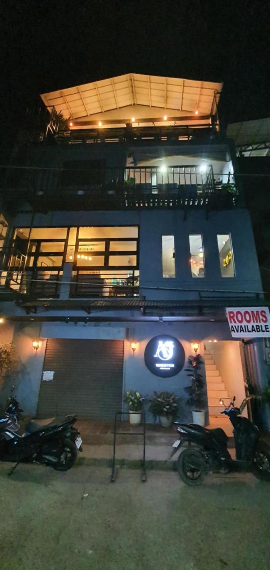 Aj Tourist Inn Корон Екстериор снимка